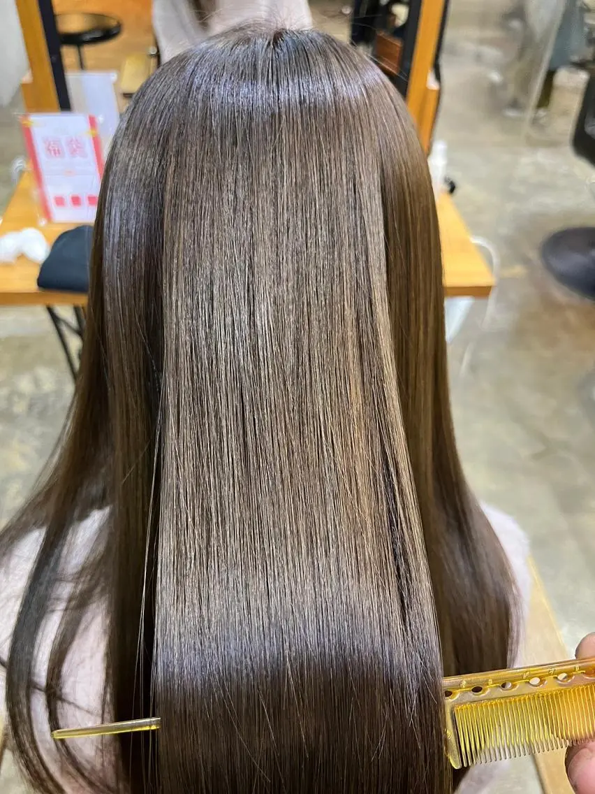 ロング パーマ カラー アディクシーカラー アッシュ バレイヤージュ ミストバング ブリーチ 初めでも安心🌟 newi町田✂のヘアスタイル