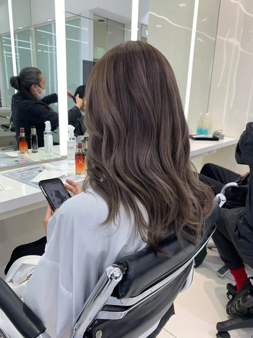 ロング カラー バレイヤージュ ハイライトカラー ハイライト レイヤーカット メンズ特化フェード パーマ小林裕史のヘアスタイル