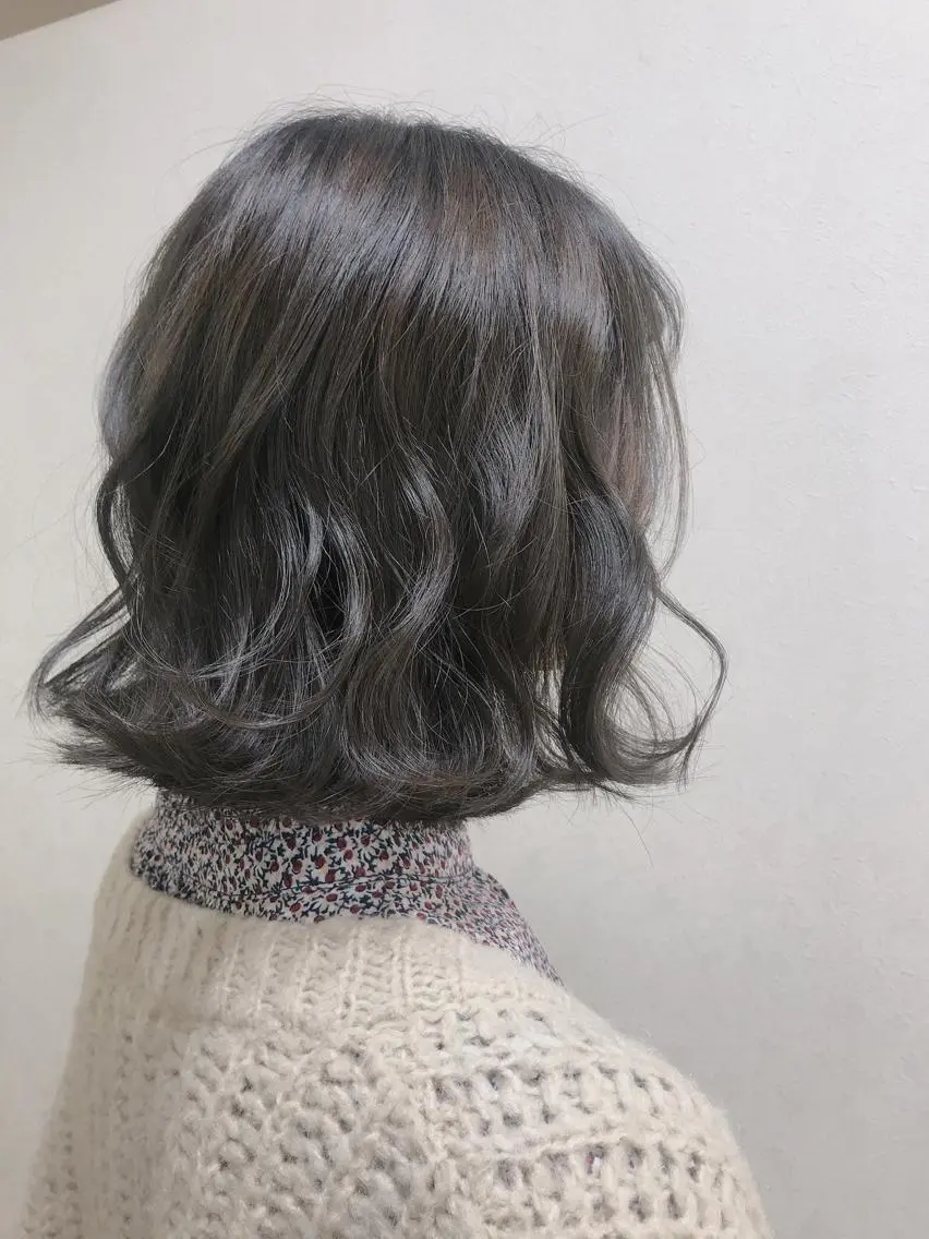 ミディアム カラー ブルーカラー ボブ もりたみかこ 美容師お休み中のヘアスタイル