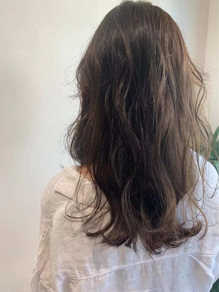 セミロング カラー ブラウンカラー オリーブブラウン カット ヘアカラー トリートメント Chlom🌿Top Stylist沖田のヘアスタイル
