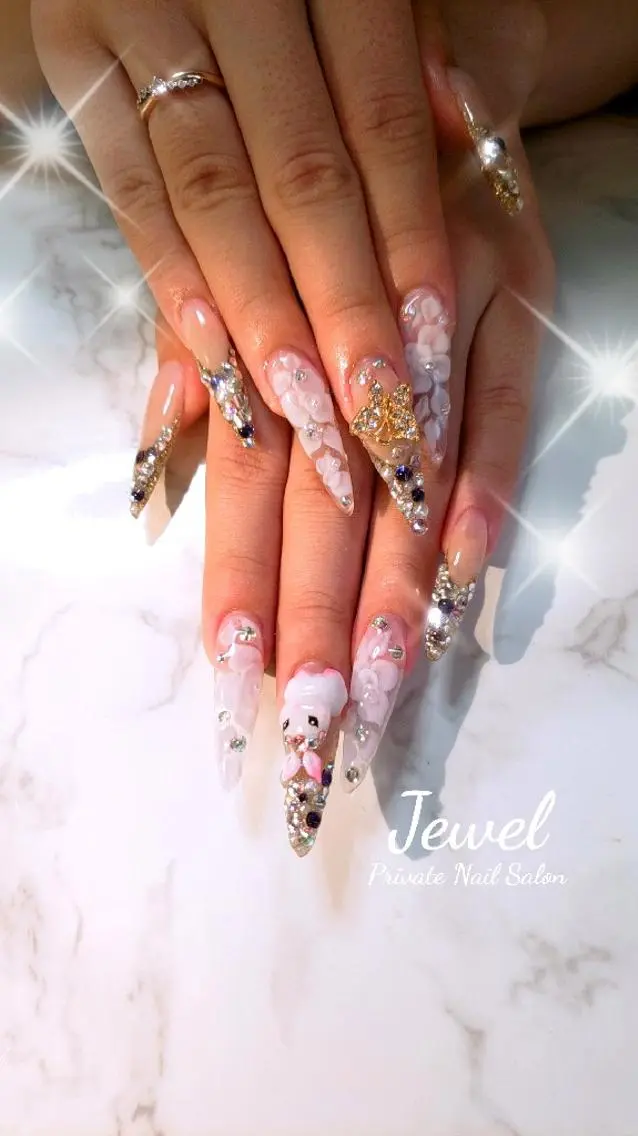 ネイル 成人式 ＪＥＷＥＬ ＮＡＩＬのネイルデザイン