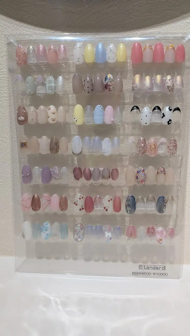 ネイル Lisse 銀座 Takagiのネイルデザイン