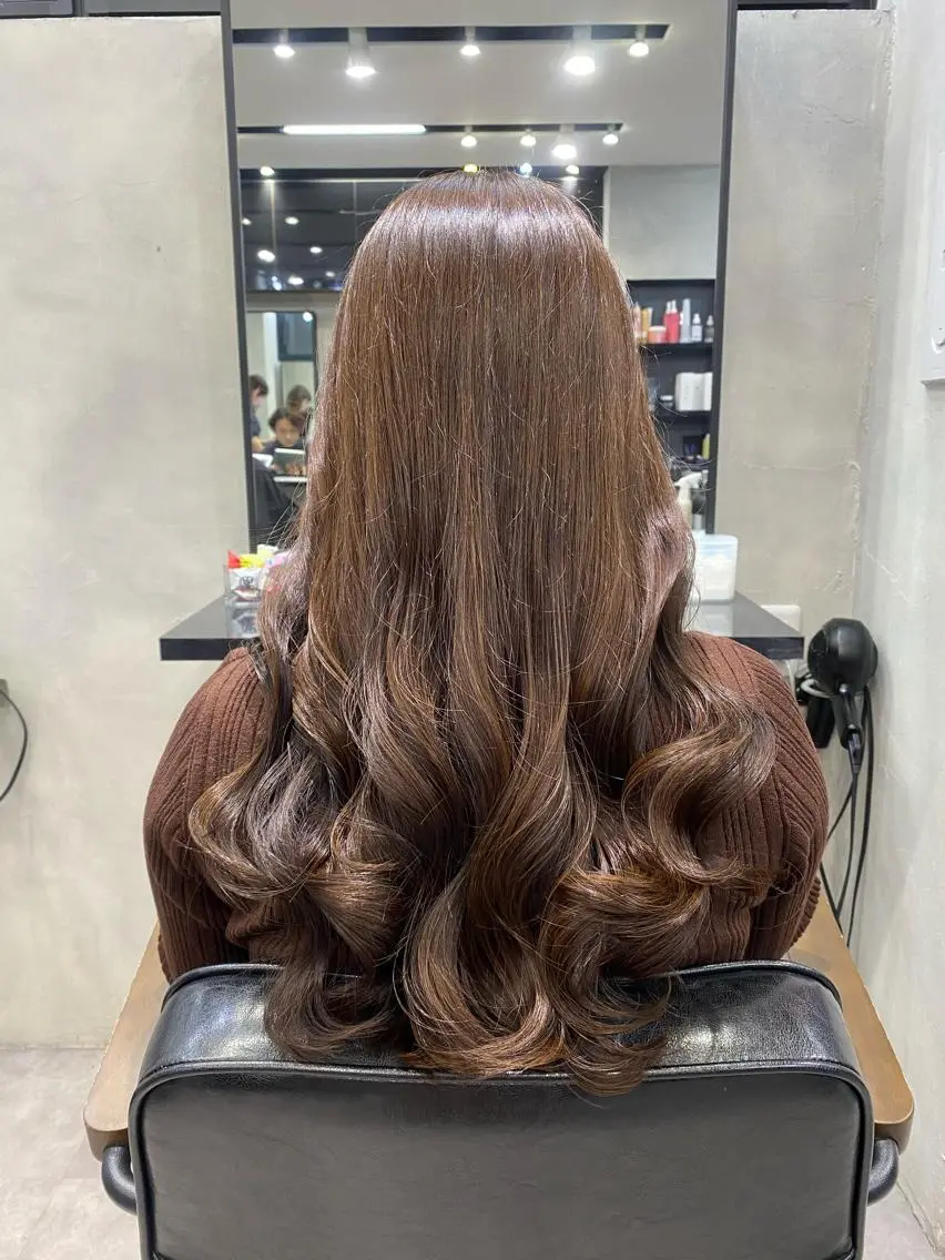 セミロング カラー ヘアアレンジ FAAM Tsuneのヘアスタイル