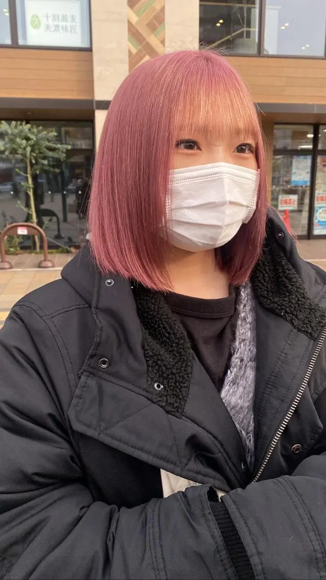 ミディアム カラー ブリーチ ピンクカラー 前橋 姫奈のヘアスタイル
