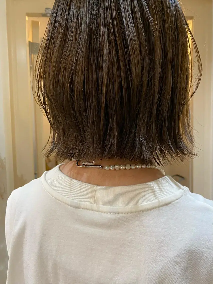 ミディアム ボブレイヤー ボブ レイヤーカット SALTWATER AYARIのヘアスタイル