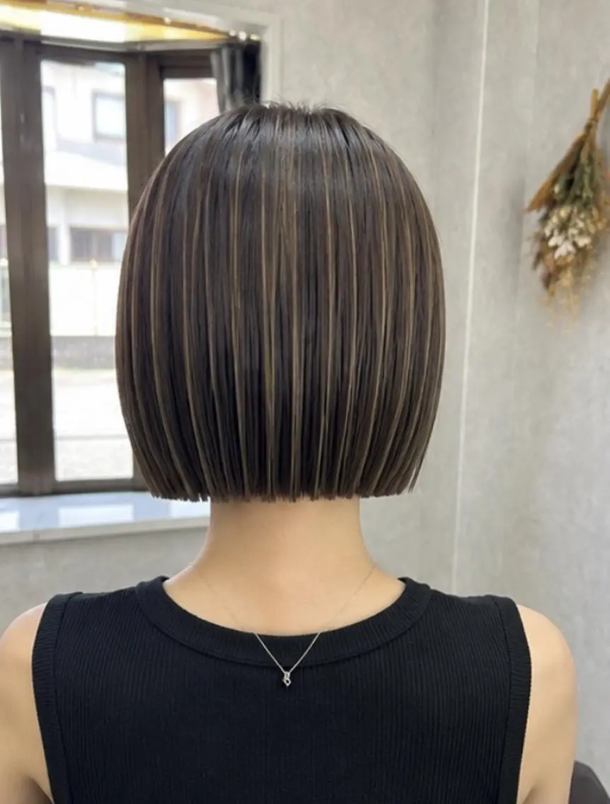 カラー デザインカラー Lienのヘアスタイル