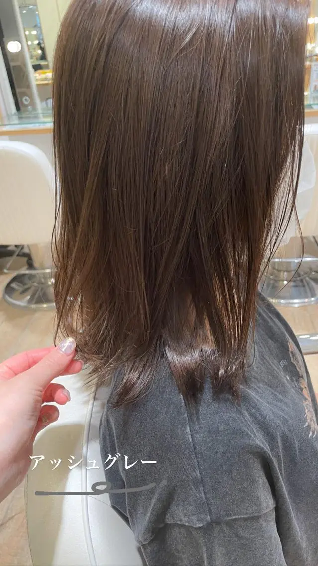 ミディアム カラー アッシュ アッシュグレー 透明感カラー カット ヘアカラー ✨カラー支持No.1 🧸ワキ カナコ🧸のヘアスタイル