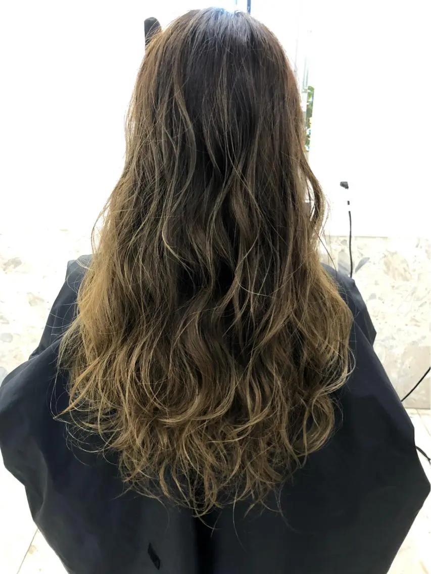 ロング カラー インナーカラー 🧸髪質改善特化 金澤 彩香🎀のヘアスタイル