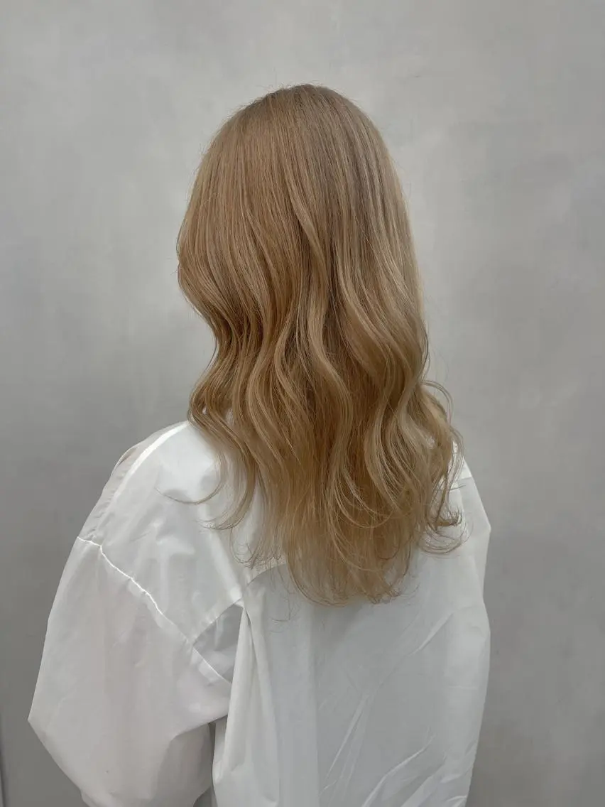 セミロング カラー ベージュカラー ヘアカラー トリートメント 🦋レイヤーカット ミドリカワ🦋のヘアスタイル