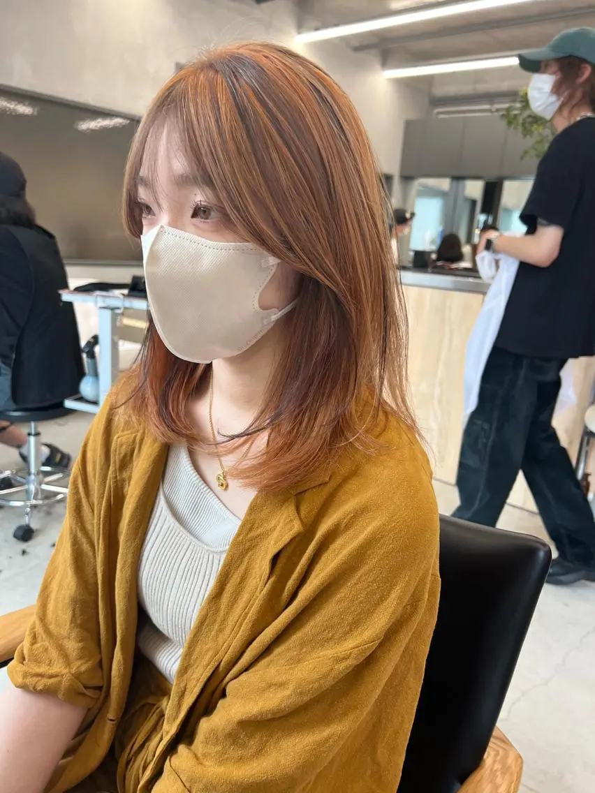ミディアム カラー ブラウンカラー オレンジ 顔周りカット カット 縮毛矯正 sakoda shunkiのヘアスタイル