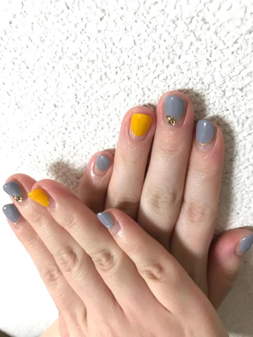 ロング カラー パーマ ヘアアレンジ ネイル マツエク・マツパ イエローカラー 春ネイル 黄色 Sunny side nailのネイルデザイン
