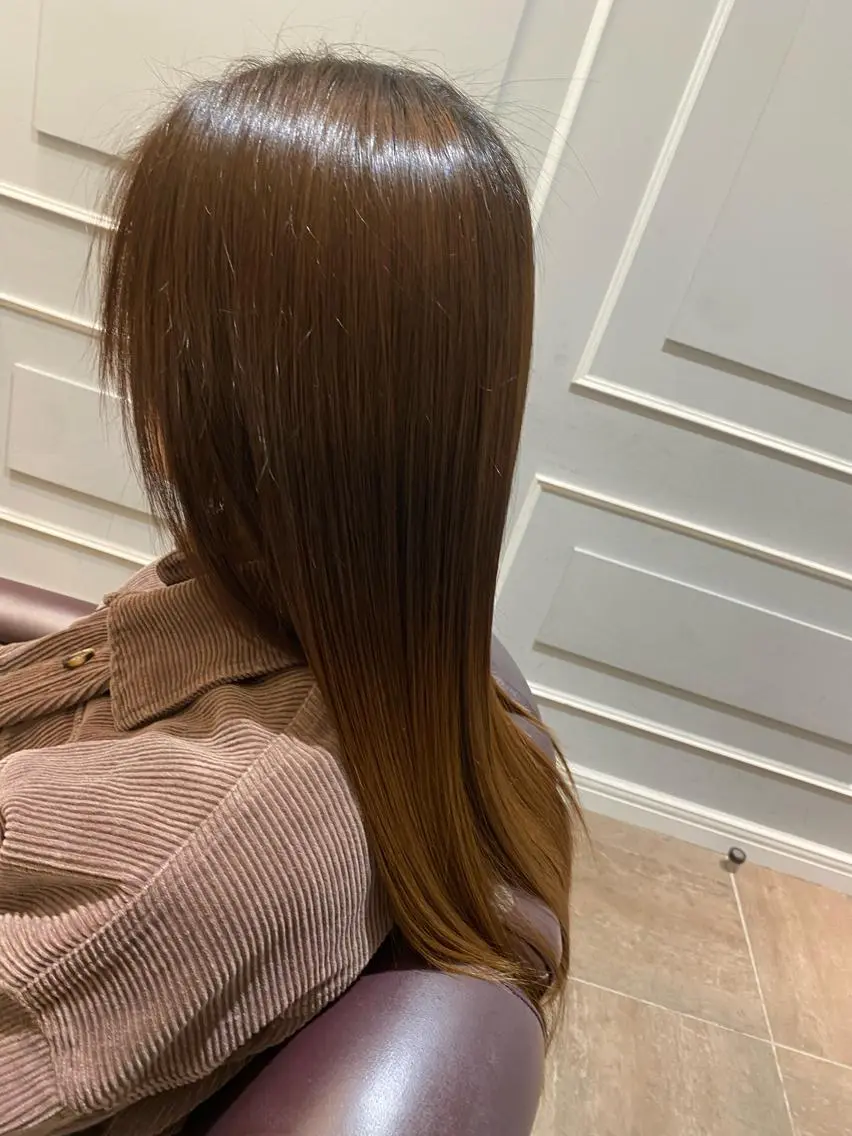 ロング 美髪矯正透明感カラー 江川 和輝のヘアスタイル
