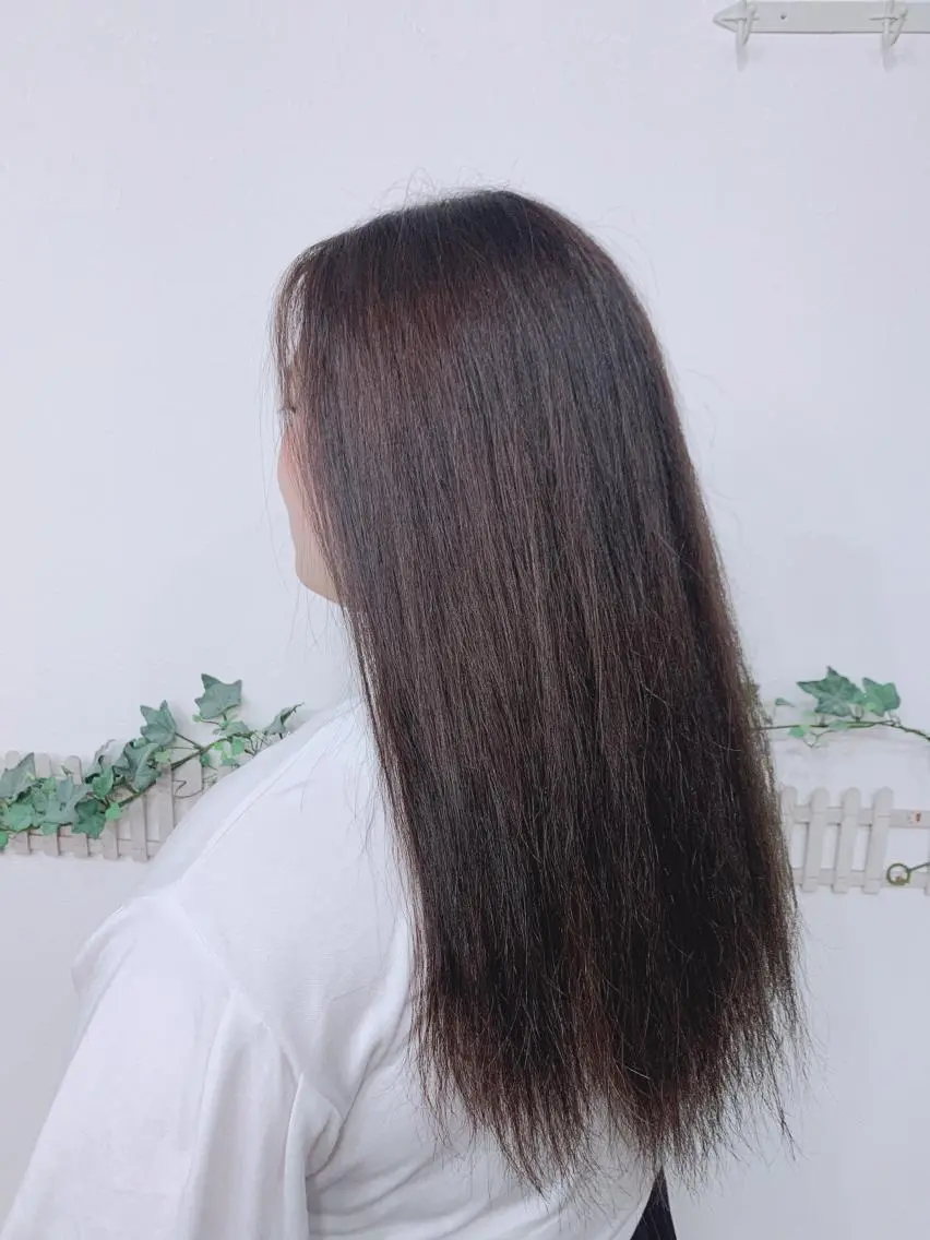 ロング カラー 安藤 まどかのヘアスタイル