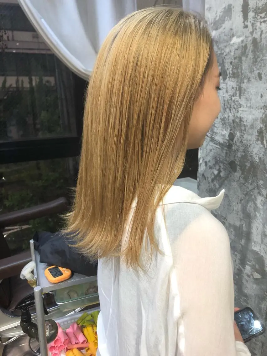 ロング カラー ブリーチ ブロンド ケアブリーチ Pia ツボイ ケイタのヘアスタイル