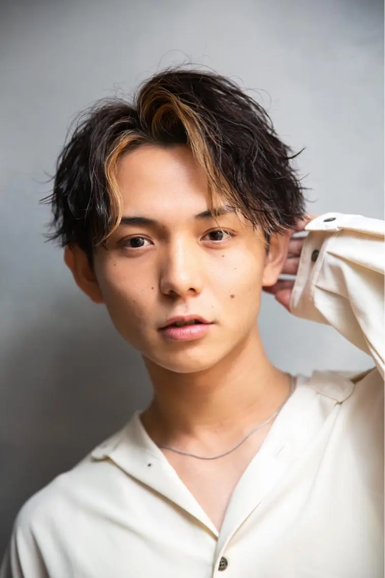 ミディアム カラー パーマ メンズ スパイキーショート 浦和メンズ美容師のヘアスタイル