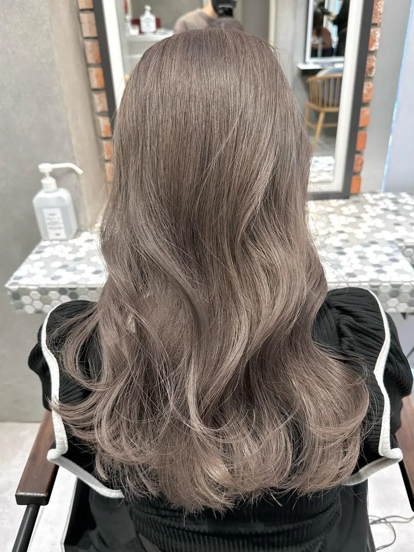 セミロング quill クイル　ツボイタクマのヘアスタイル