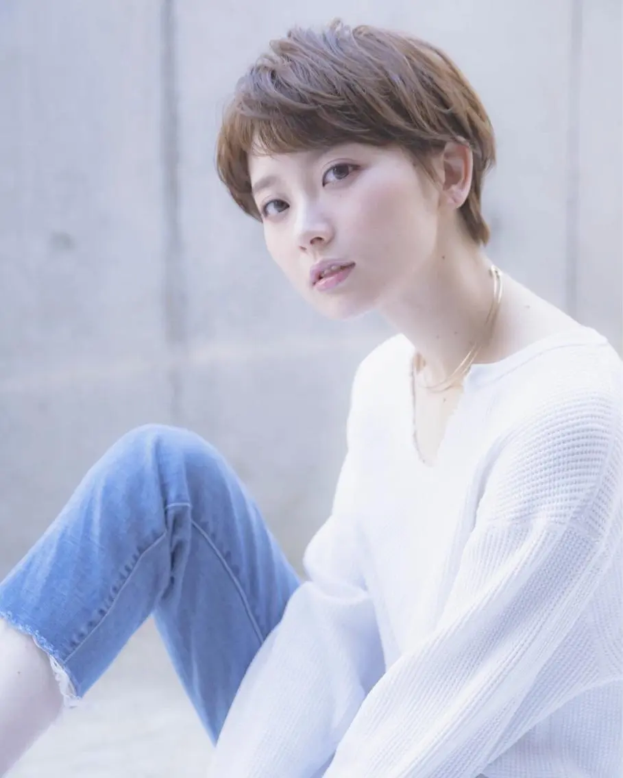 ショート カラー ヘアアレンジ ミニボブ/ブリーチ 🌈MISATOのヘアスタイル