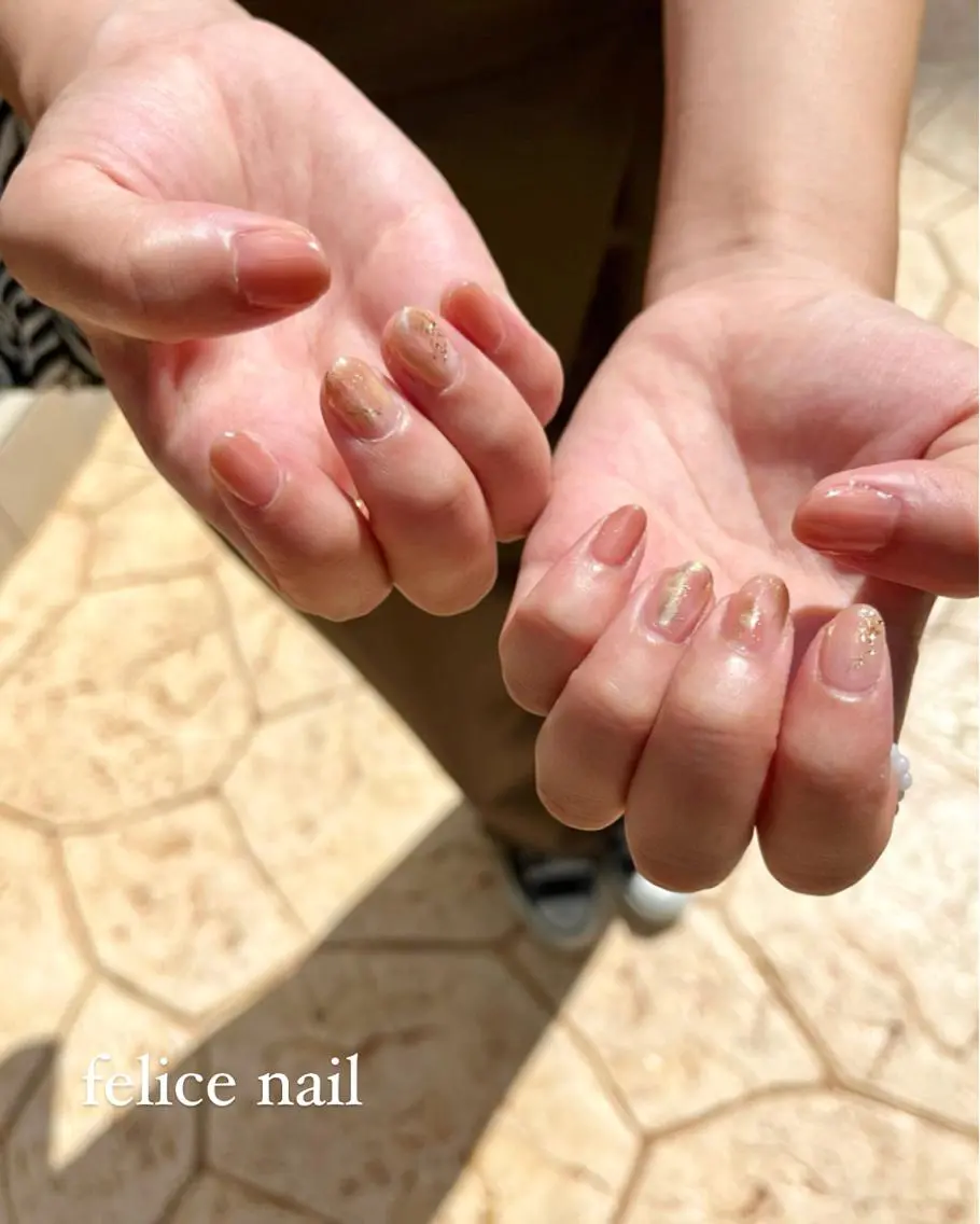 ネイル ゴールド ニュアンスネイル felice nailのネイルデザイン