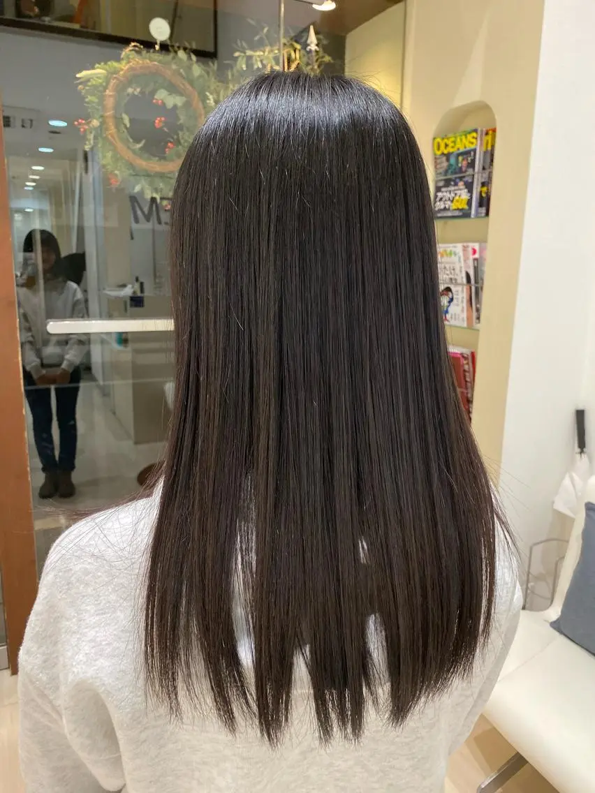 ロング カット 河原町/艶髪/西田 晴香のヘアスタイル