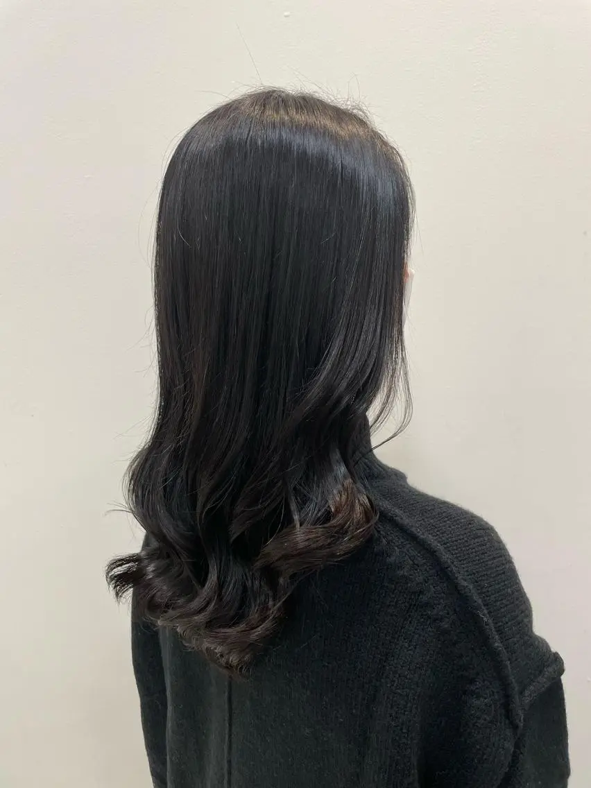 ロング パーマ 板倉 凜花のヘアスタイル