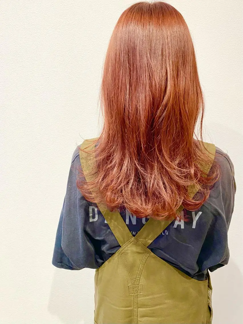 ロング ヘアカラー MYRTLE TSUNODAのヘアスタイル