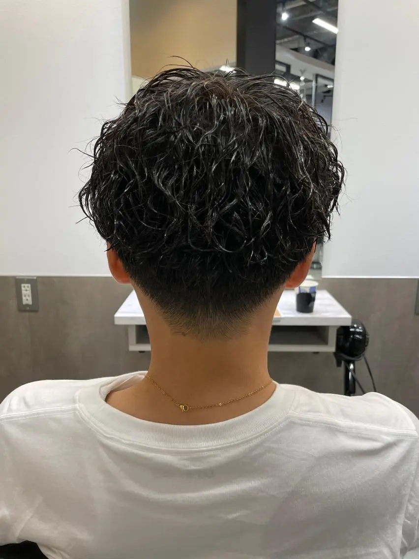 メンズ メンズパーマ メンズツイストパーマ ツイストパーマ カット パーマ 福永速人 /メンズパーマのヘアスタイル