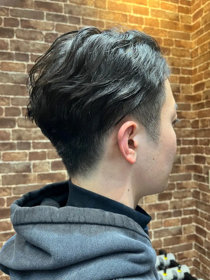 ショート カラー パーマ ヘアアレンジ メンズ キッズ ネイル マツエク・マツパ アイブロウ メンズブリーチ メンズハイライト メンズインナーカラー メンズ韓国風 ブリーチ 久木原 ゆりのヘアスタイル