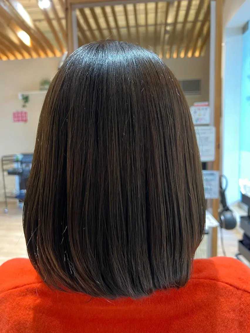 セミロング カラー カット ヘアカラー トリートメント 関口 友行のヘアスタイル