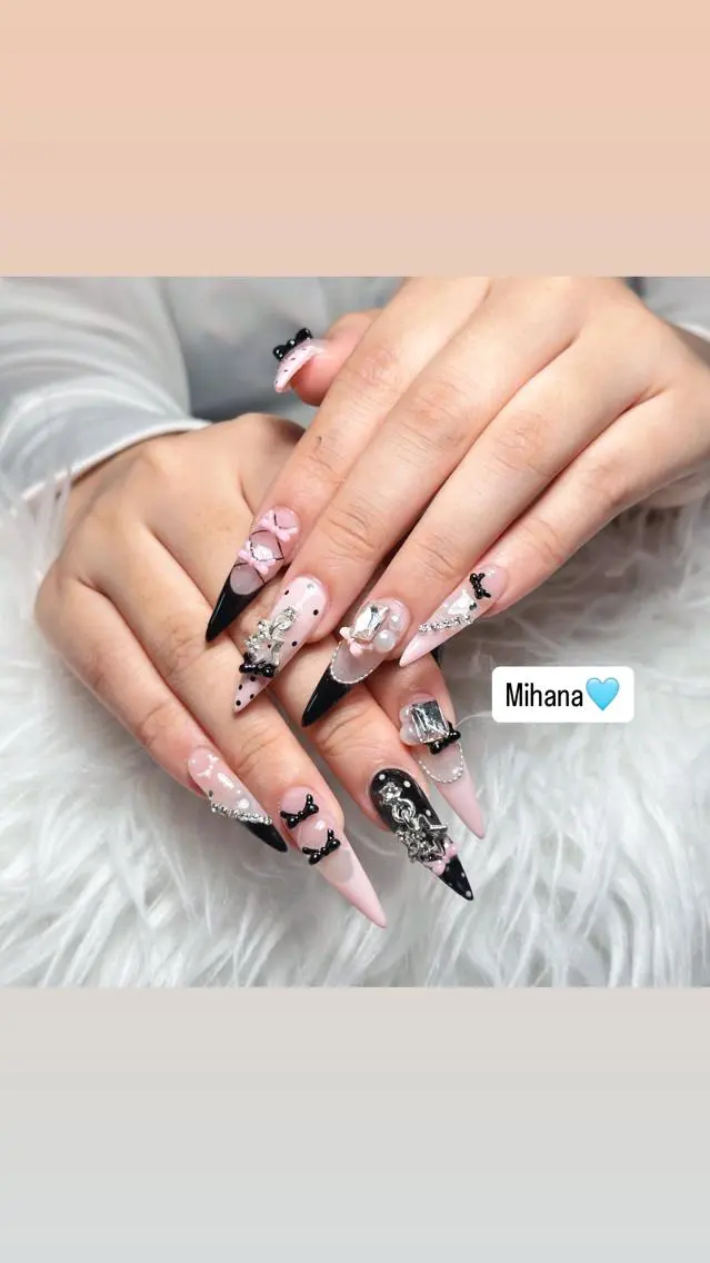 ネイル 長さ出し フレンチネイル グラデーション 卒業式 マグネットネイル ハンドネイル MIHANA NAILのネイルデザイン