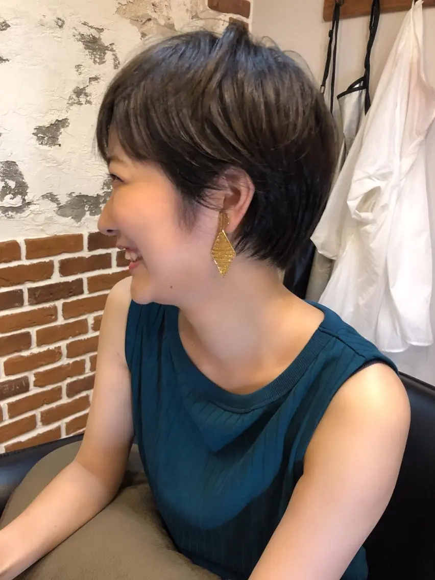 ショート 切りっぱなしボブ ボブ 外国人風カラー ハイライト レイヤーカット ショート職人 美容師【KENTA】のヘアスタイル