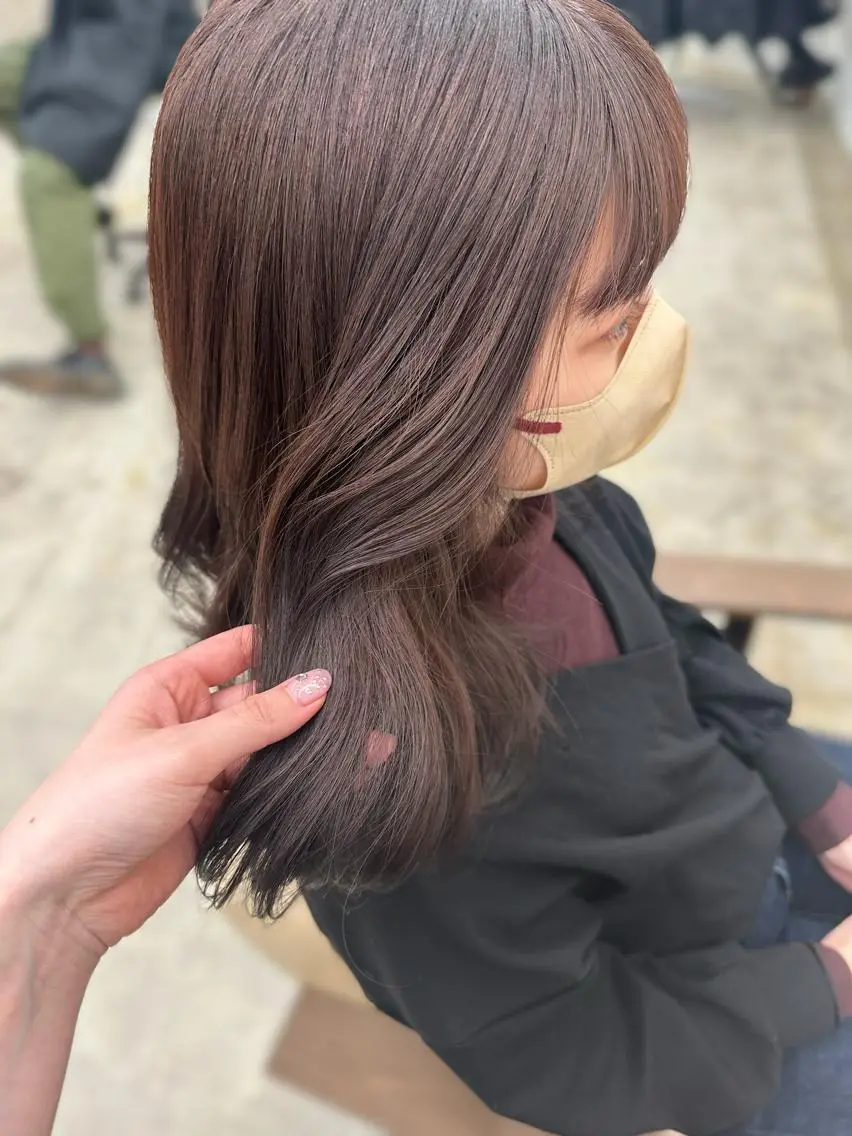 ミディアム カラー ブラウンカラー チョコレートブラウン 🌼透明感艶カラー オリーブ🌼河村咲のヘアスタイル