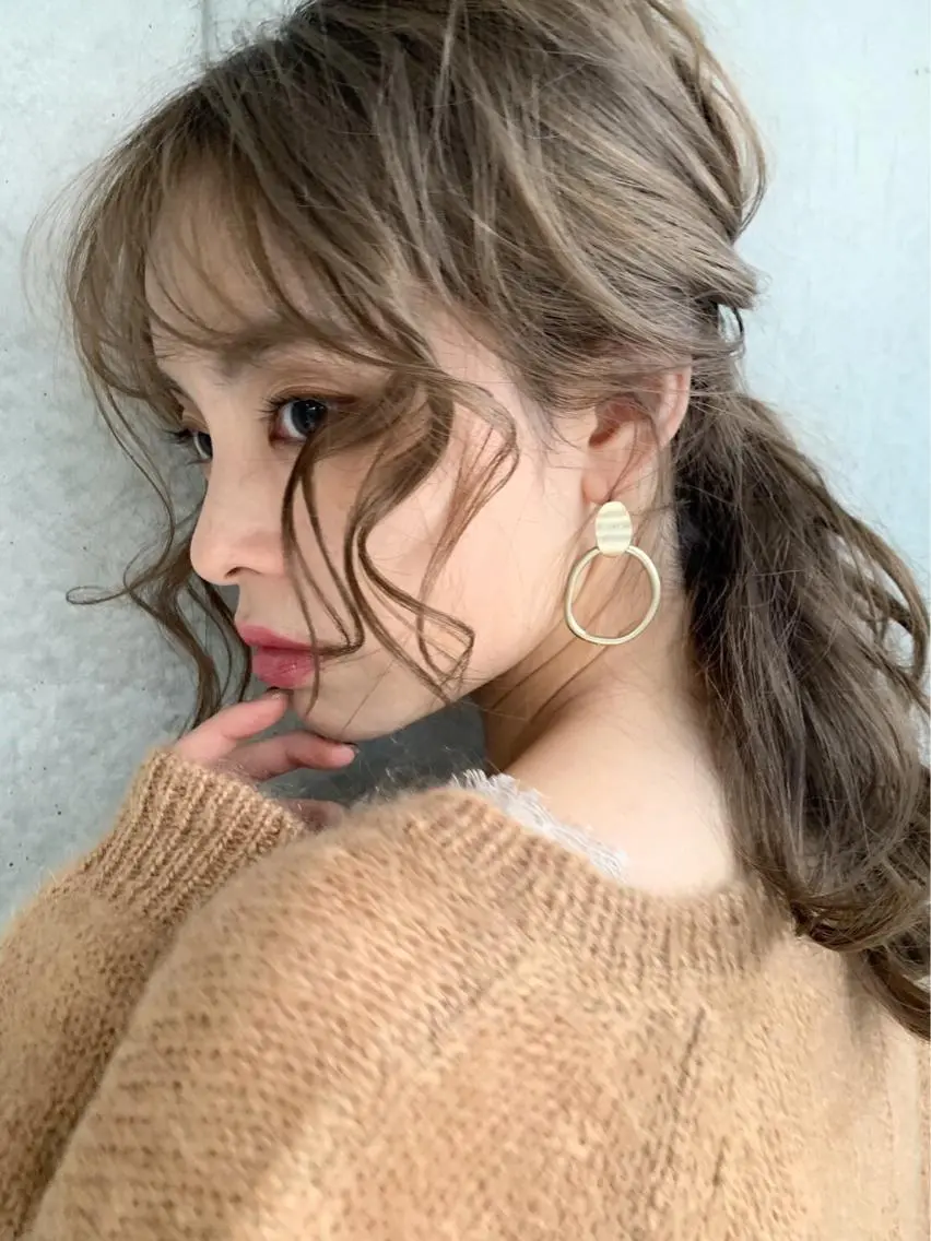 セミロング カラー ヘアアレンジ 🪞THEATER 表参道店🩰のヘアスタイル
