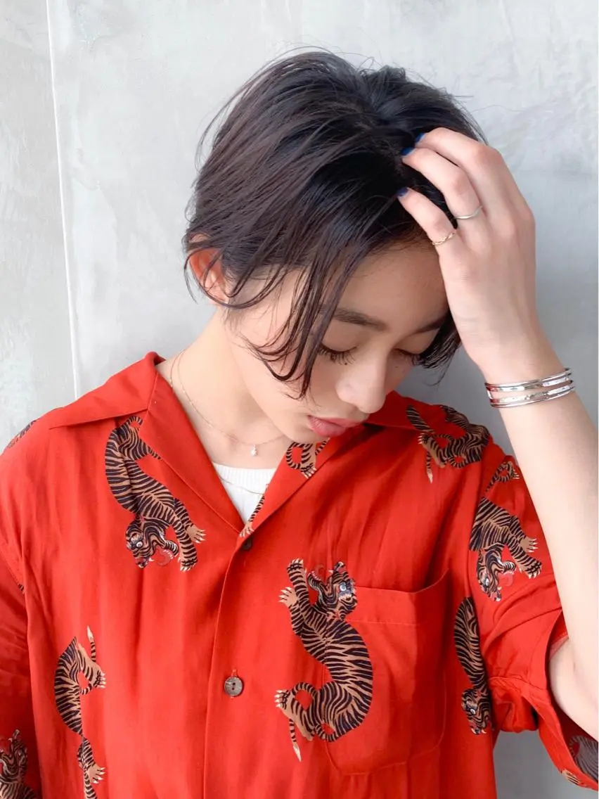 ショート カラー ヘアアレンジ かきあげバング ショートヘア カット 新宿/顔周りカット +レイヤー=しずく♩のヘアスタイル