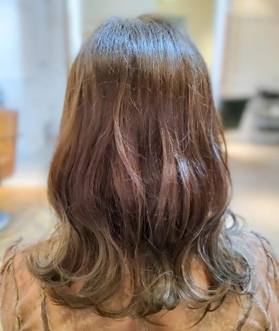 ミディアム カラー アッシュ グラデーションカラー muk hair篠村 髪質改善/完全個室のヘアスタイル