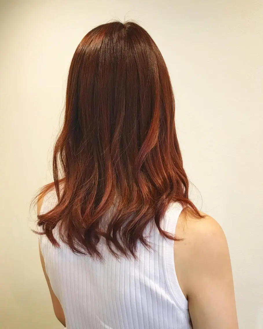ミディアム カラー イルミナカラー ピンクカラー エイトウメダ 店長 稲尾友則のヘアスタイル