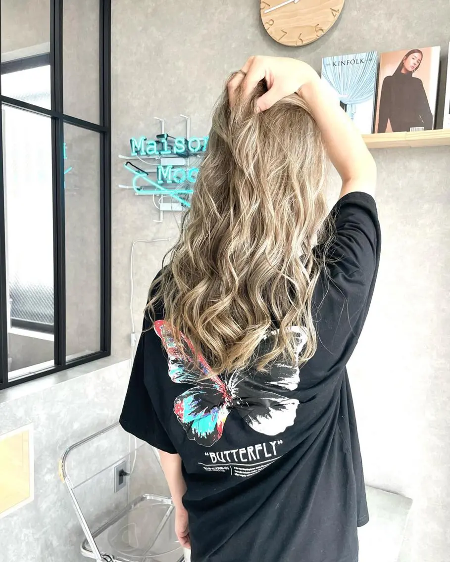 ショート ハイライト レイヤーカット ショートヘア 河原 亮のヘアスタイル