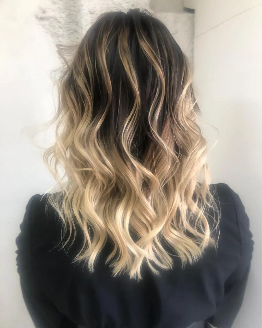 セミロング カラー welring hair salonのヘアスタイル