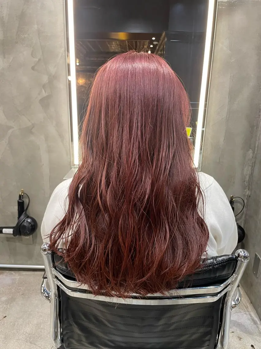 ロング カラー パーマ ヘアアレンジ ヘアカラー 縮毛矯正 トリートメント くびれレイヤー/艶 カラー　MADOKAのヘアスタイル