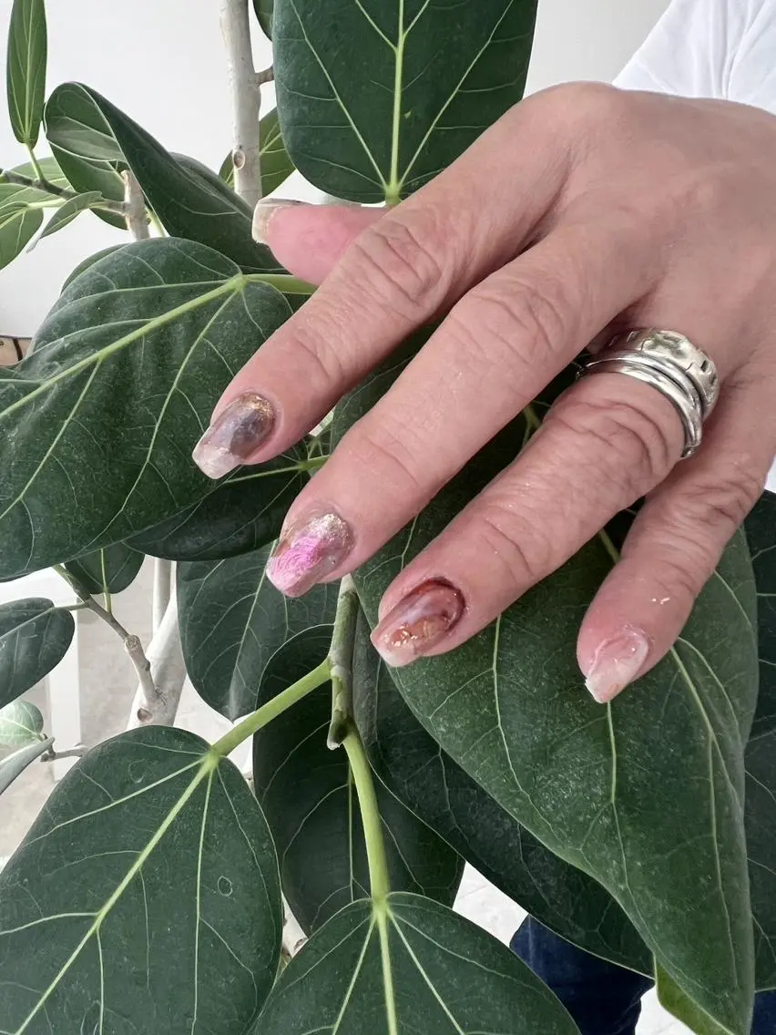ネイル アートネイル ニュアンスネイル SalonLinda Marikoのネイルデザイン