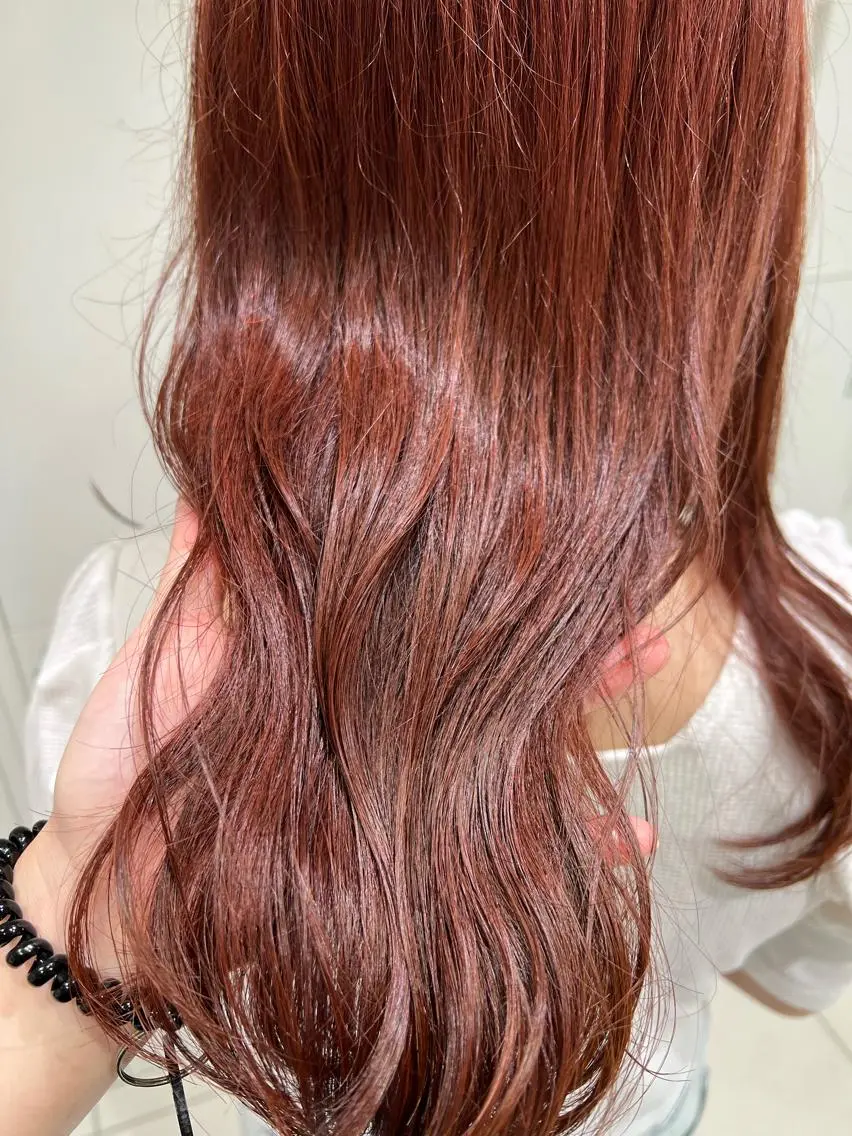 セミロング カラー ボルドーカラー カット ヘアカラー 【暖色カラー特化】 中山由梨のヘアスタイル