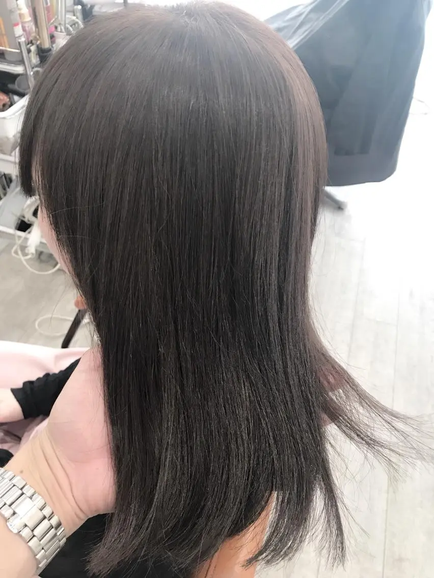 カラー アッシュ 透明感カラー イルミナカラー ラベンダーカラー ラベンダーアッシュ トリートメント ヘッドスパ グレージュ/髪質改善 Yamato.hのヘアスタイル