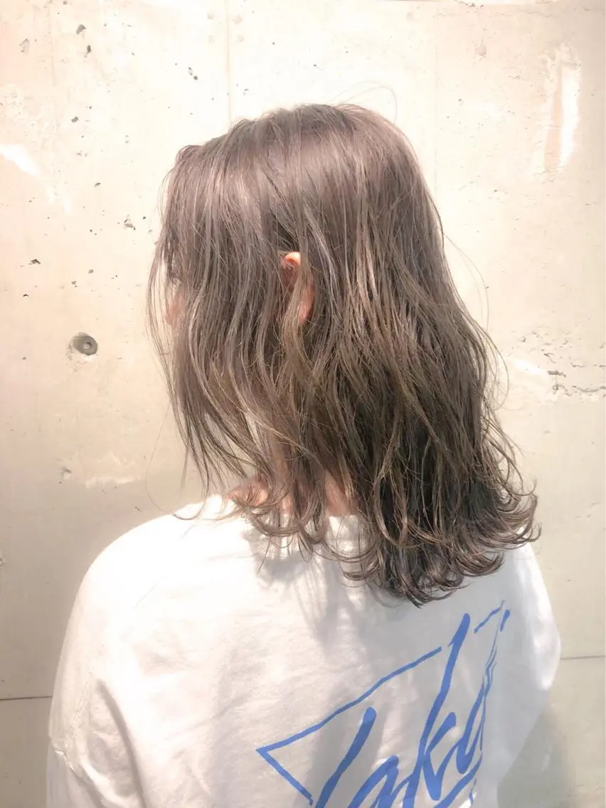 ミディアム カラー レイヤーカット 韓国ヘアayameのヘアスタイル