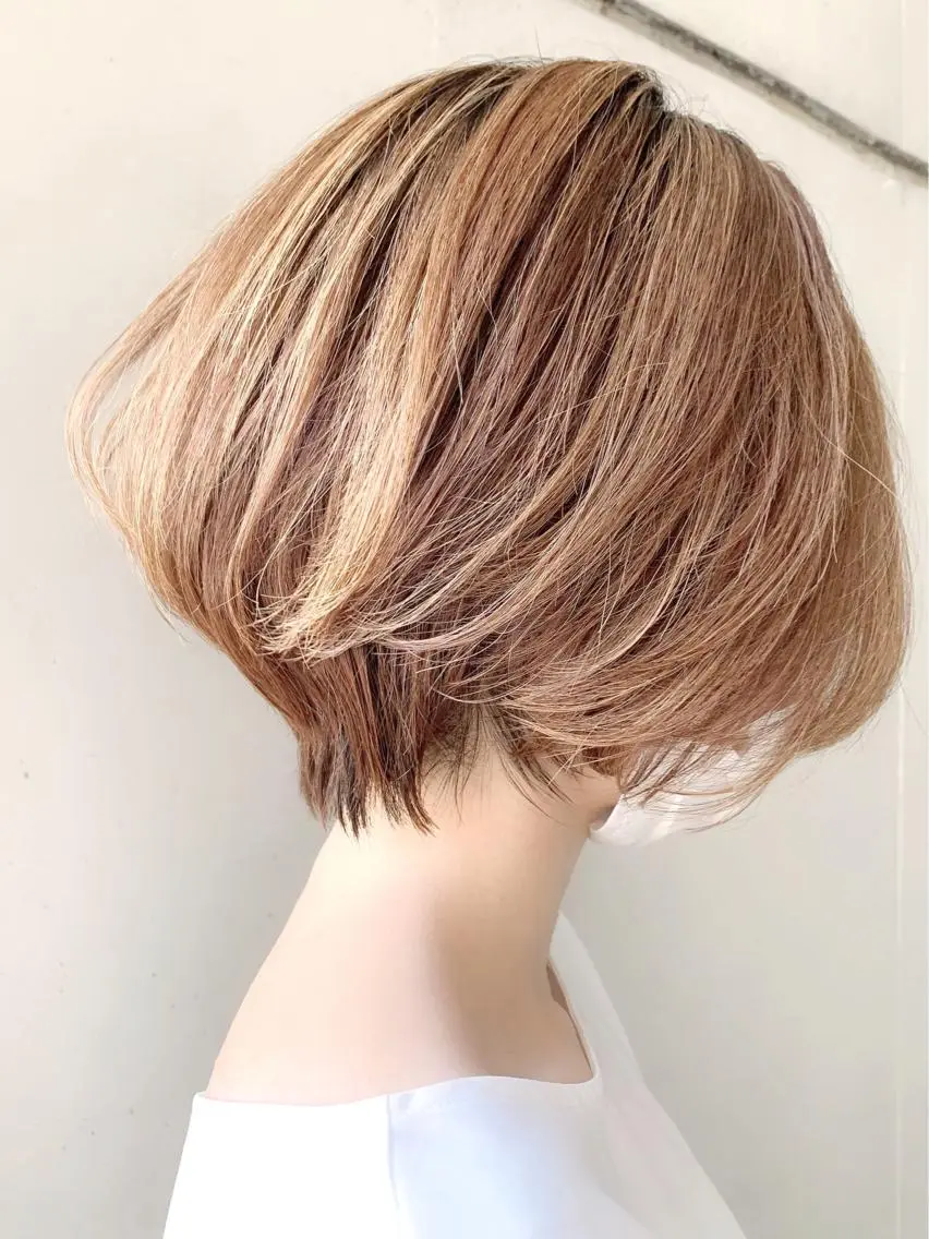 ショート カラー 吉田 淳則のヘアスタイル