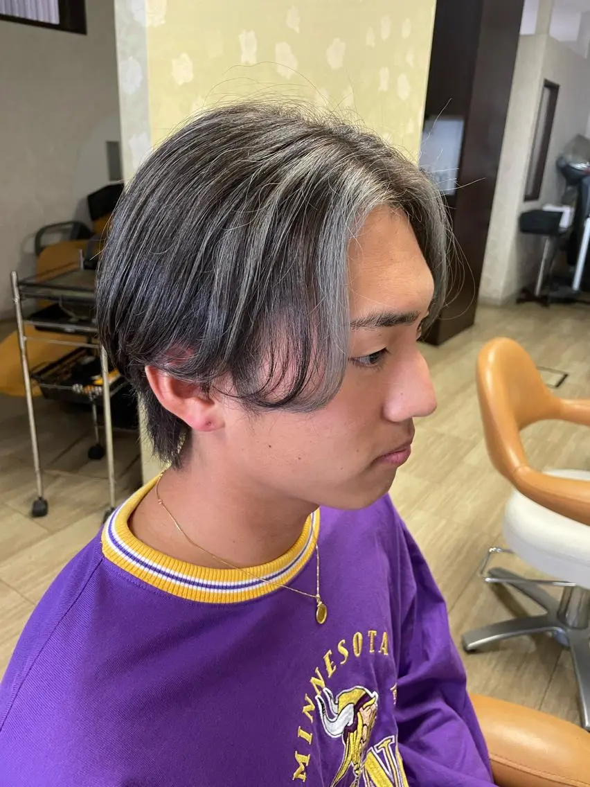 ショート カラー メンズ メンズハイライト ハイライトカラー ハイライト ヘアカラー 徳留 もも花のヘアスタイル