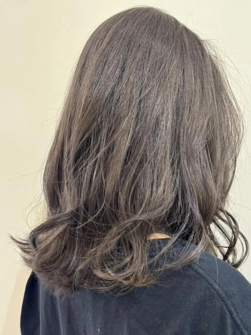 ミディアム ワンカラー　髪質改善 ブリーチ　武田さくらのヘアスタイル