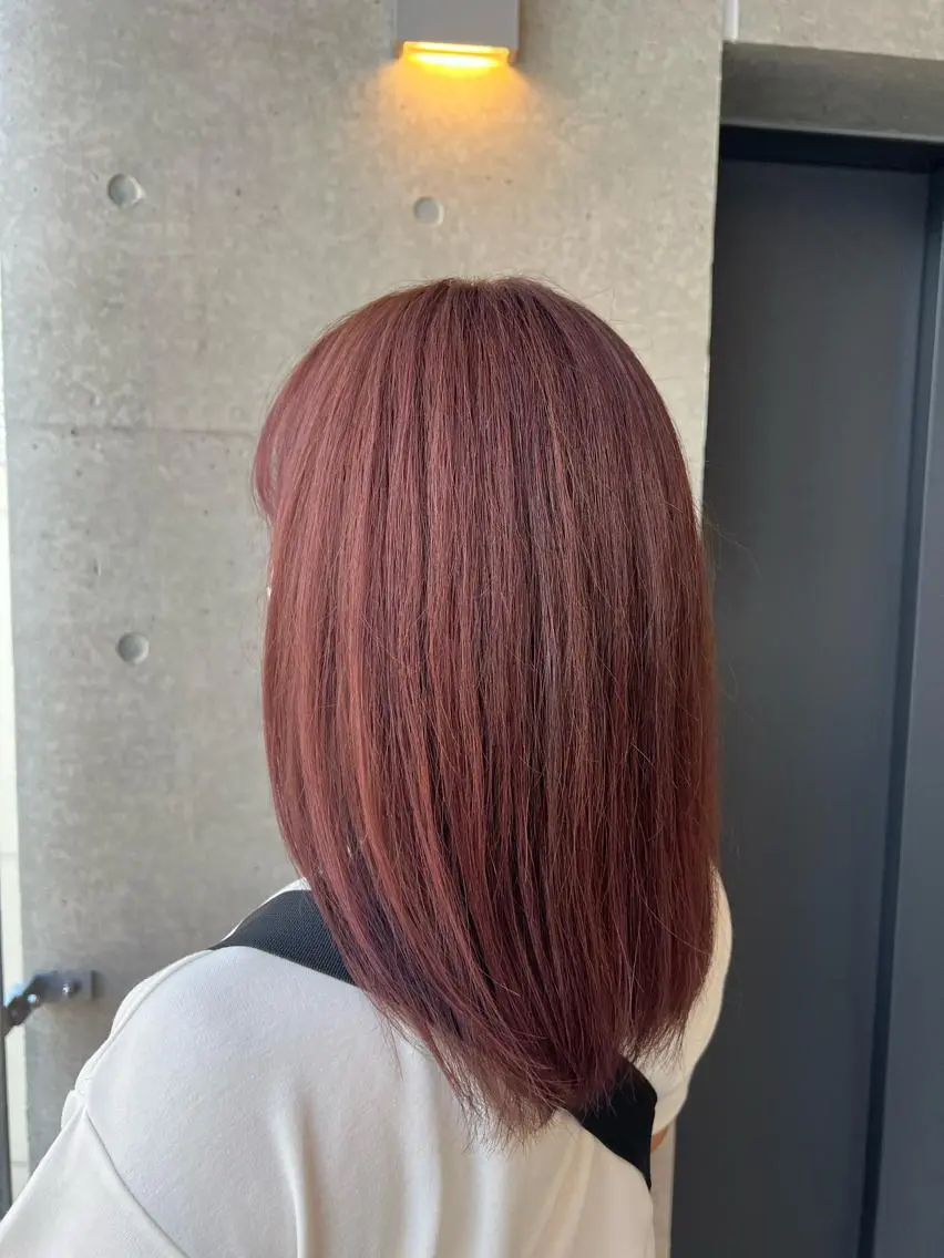 セミロング カラー シールエクステ アディクシーカラー アッシュ バレイヤージュ ベージュカラー ヘアカラー トリートメント 吉野 瑳桜のヘアスタイル