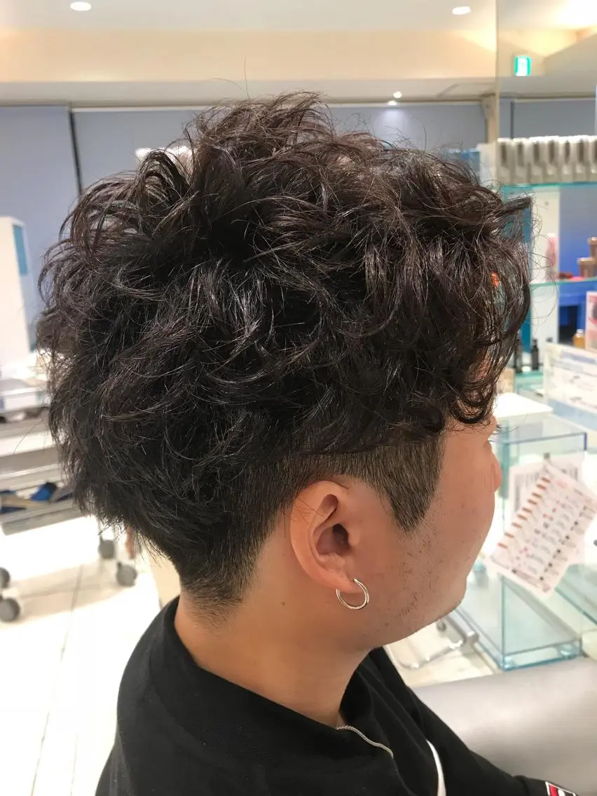 ショート カラー パーマ ヘアアレンジ メンズ キッズ ネイル マツエク・マツパ メンズパーマ ツーブロック 刈り上げ メンズネイル カット パーマ EnBlesS西宮 マンツーマン神道有基のヘアスタイル