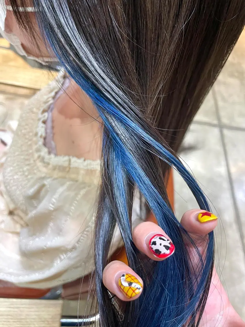 セミロング カラー イルミナカラー 推しカラー美容師 Yukino🌈のヘアスタイル