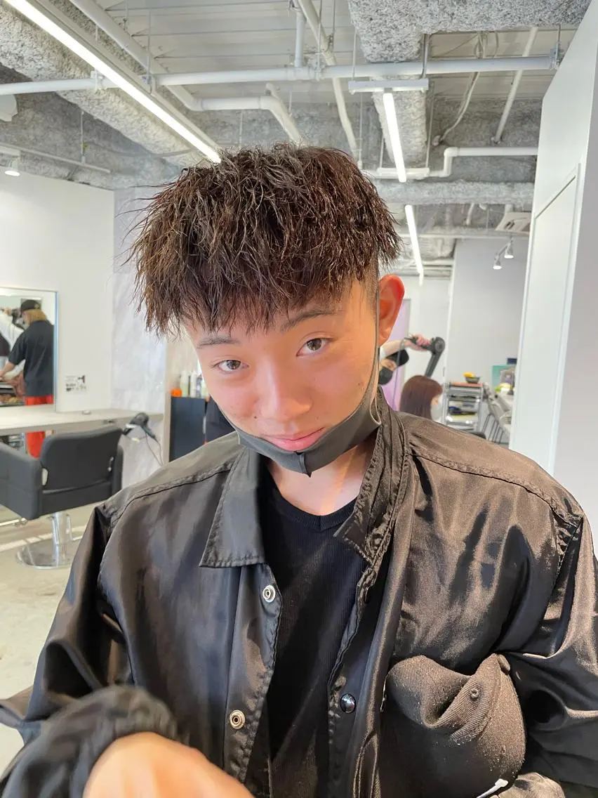 ミディアム メンズ カット パーマ トリートメント 島本 燎のヘアスタイル
