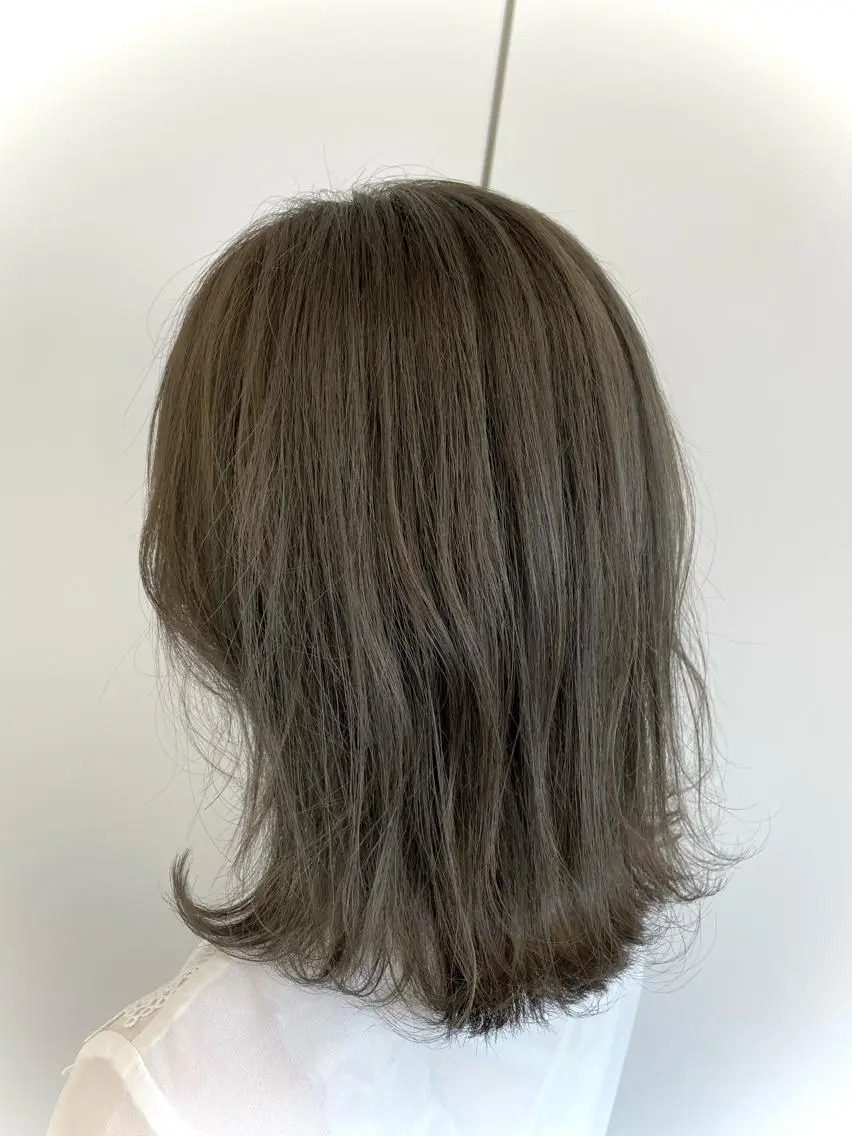 セミロング カラー ベージュカラー ブリーチ オリーブベージュ カット ヘアカラー トリートメント studio the soel /TAKAのヘアスタイル